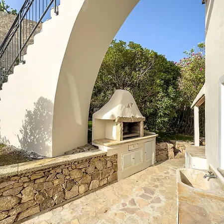 8 Beds With Private Pool Near Porto Cervo ヴィラ *