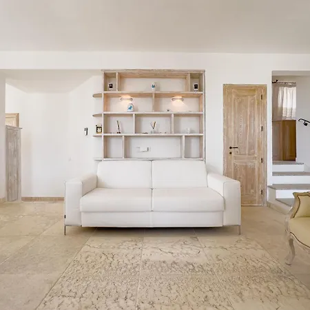8 Beds With Private Pool Near Porto Cervo アッビアドリ