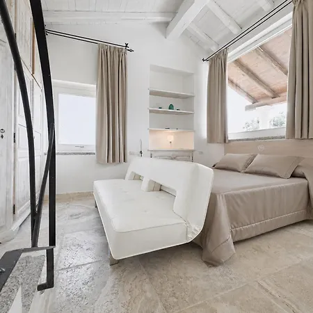 8 Beds With Private Pool Near Porto Cervo